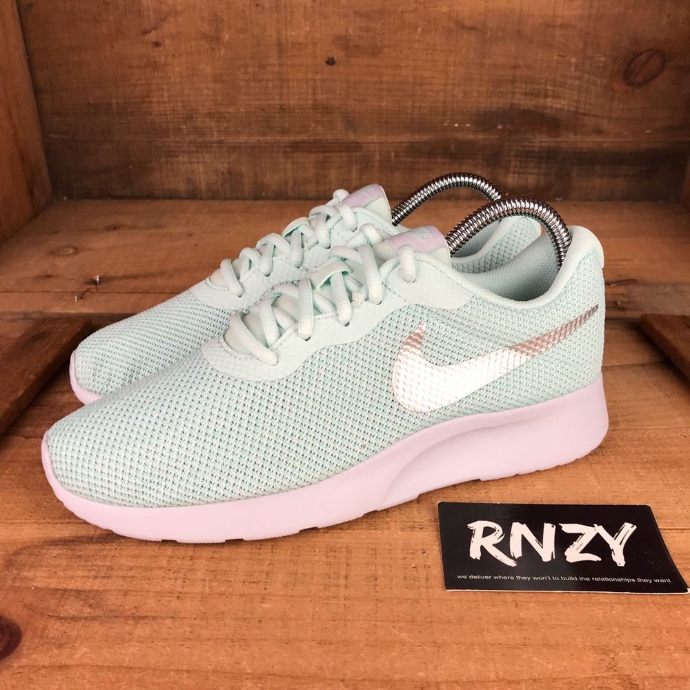 NEW Nike Tanjun Igloo Green - Picture 3 of 7